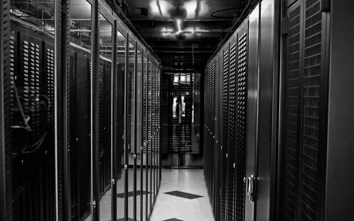 Виртуальный хостинг, VPS или выделенный сервер: как выбрать инфраструктуру под нагрузку сайта